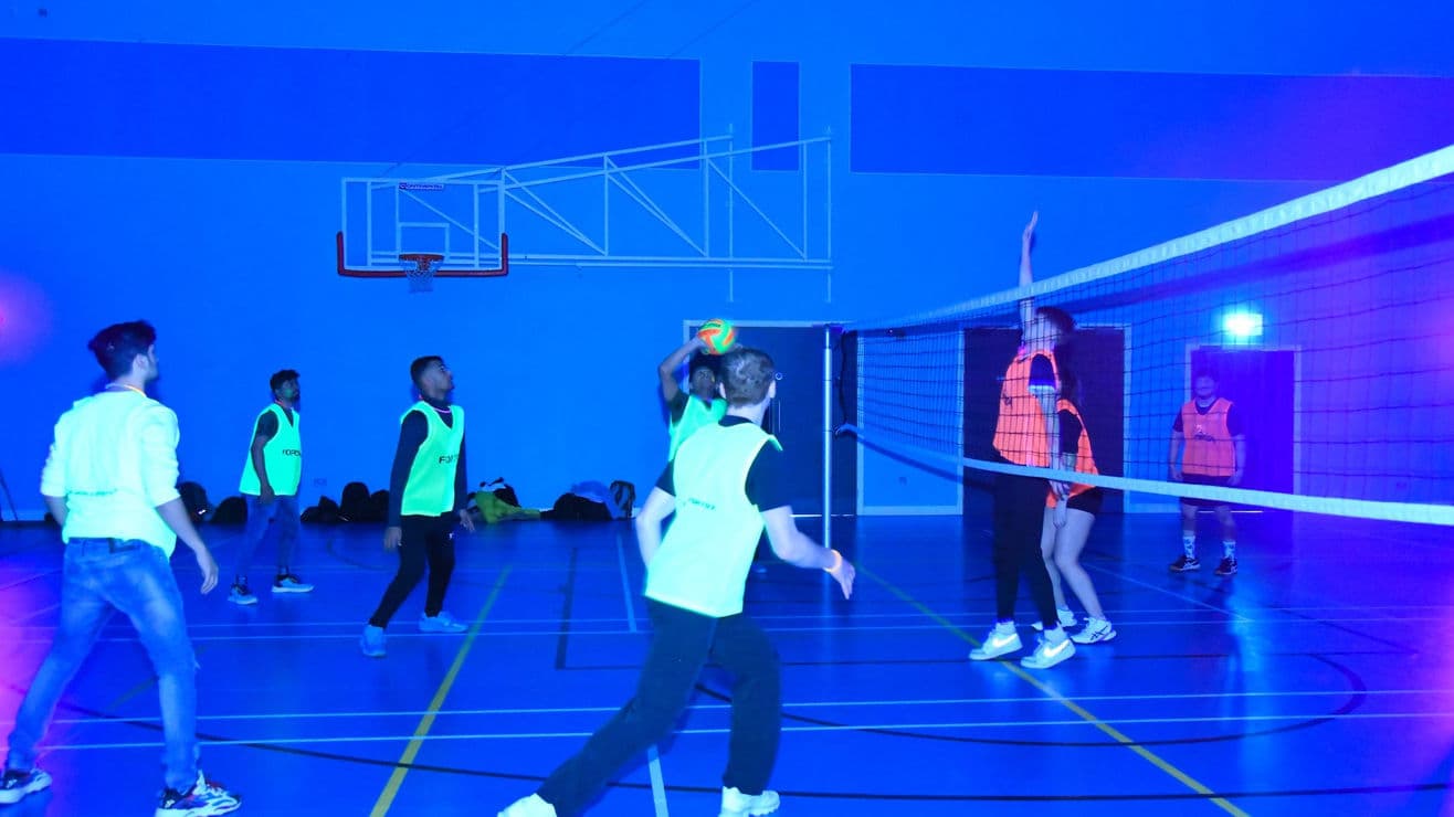 UV Sport (Volleyball & Badminton)