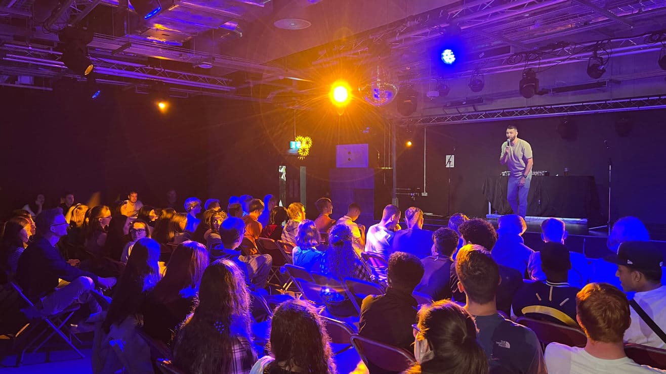 Live Comedy